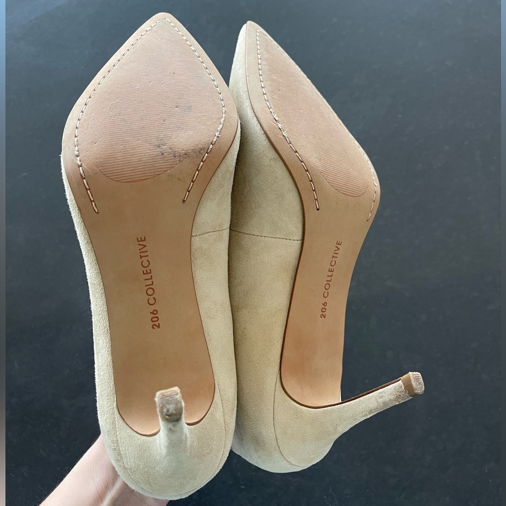 206 COLLECTIVE GENUINE TAN SUEDE NUDE PUMPS 8.5 - Picture 3 of 8
